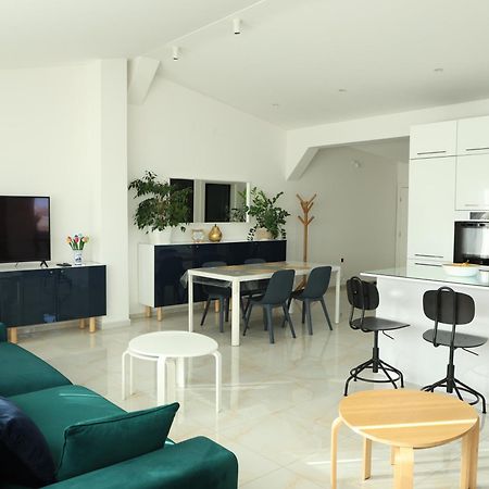 Lux House Olga Apartment Ruma Ngoại thất bức ảnh