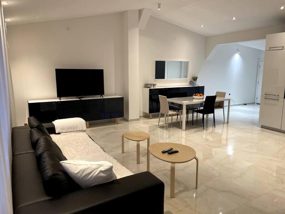 Lux House Olga Apartment Ruma Ngoại thất bức ảnh