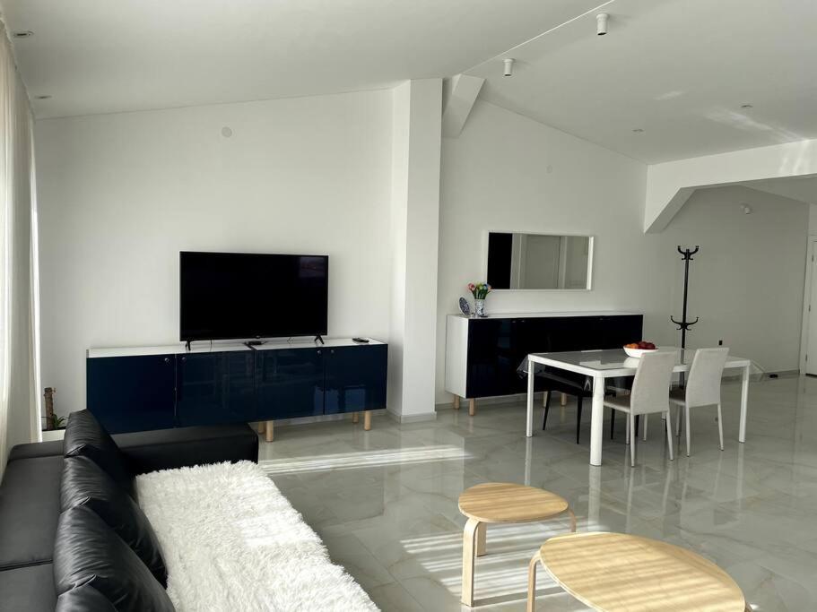 Lux House Olga Apartment Ruma Phòng bức ảnh