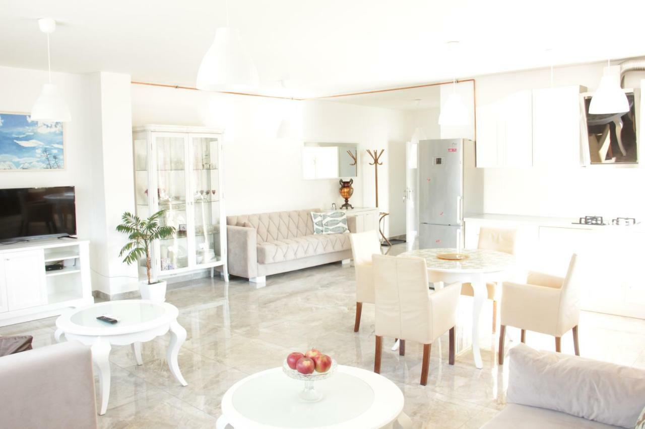Lux House Olga Apartment Ruma Ngoại thất bức ảnh