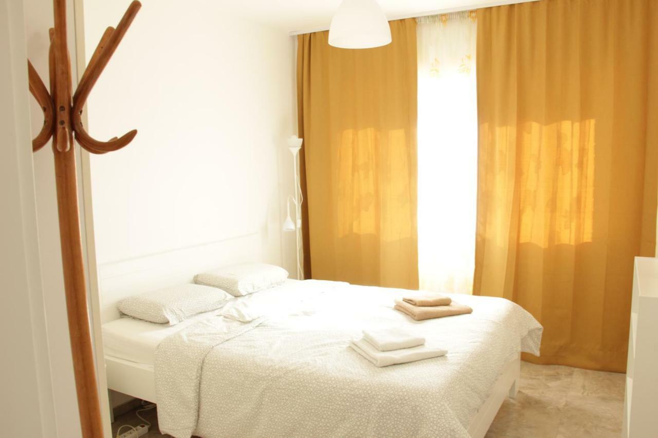 Lux House Olga Apartment Ruma Ngoại thất bức ảnh