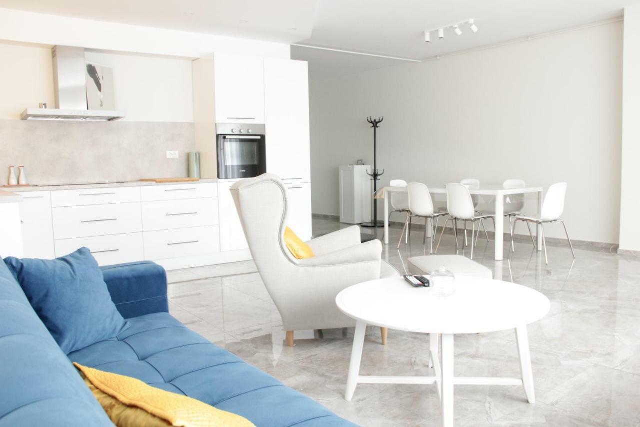 Lux House Olga Apartment Ruma Ngoại thất bức ảnh