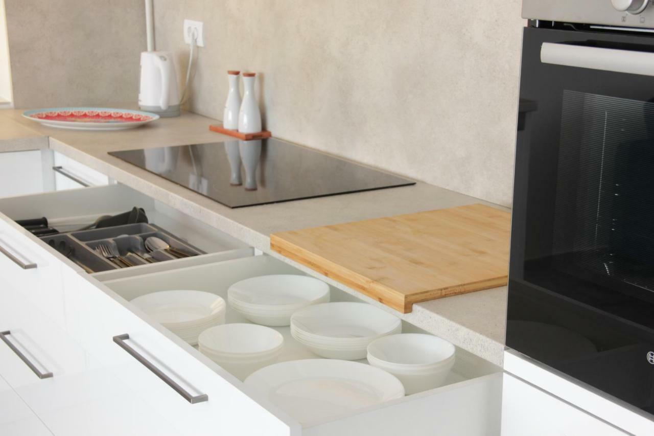 Lux House Olga Apartment Ruma Ngoại thất bức ảnh