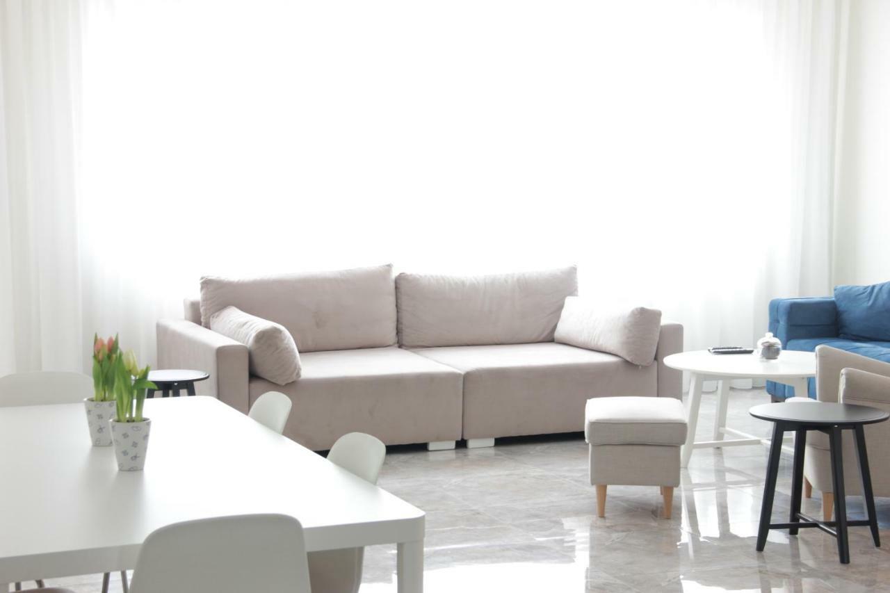 Lux House Olga Apartment Ruma Ngoại thất bức ảnh