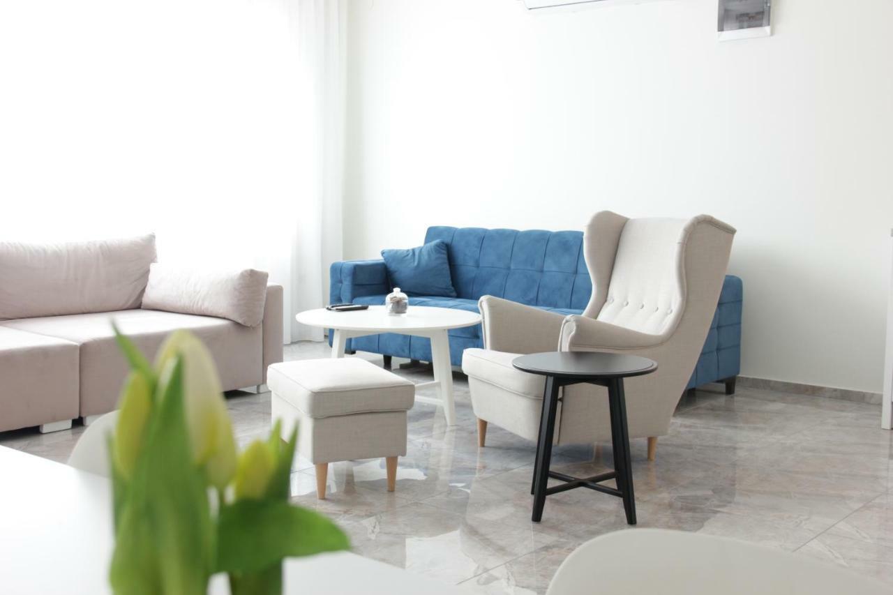 Lux House Olga Apartment Ruma Ngoại thất bức ảnh